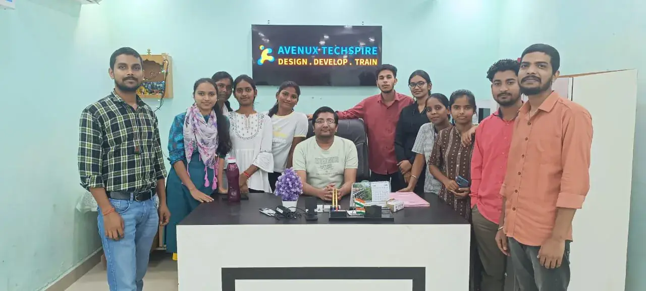 Avenux students and founder Akash at the Ranchi office