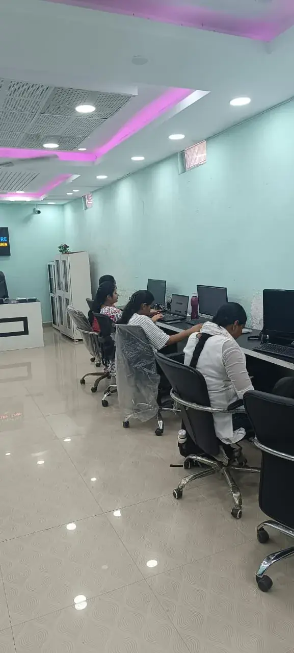 Students at the training workstations