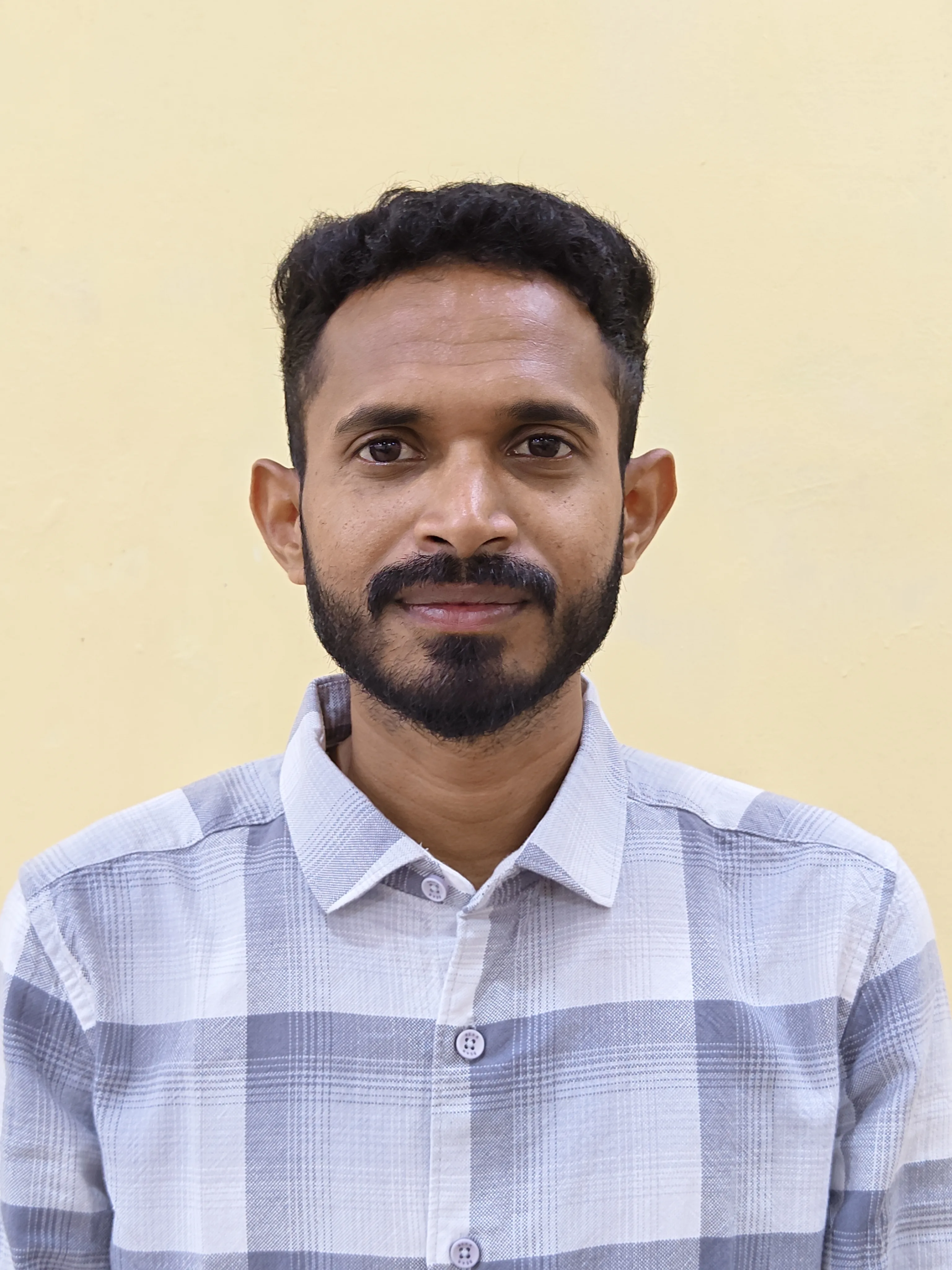 Pradeep Hembrom, Development Engineer and Trainer at Avenux Techspire